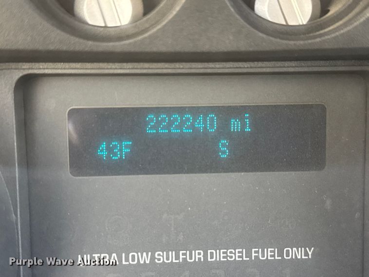 image for item ET1564 2016 Ford F250 Super Duty XL Ext. Cab pickup truck