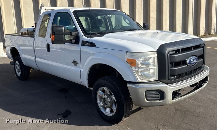 image for item ET1565 2014 Ford F250 Super Duty XL Ext. Cab pickup truck