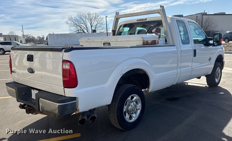 image for item ET1565 2014 Ford F250 Super Duty XL Ext. Cab pickup truck