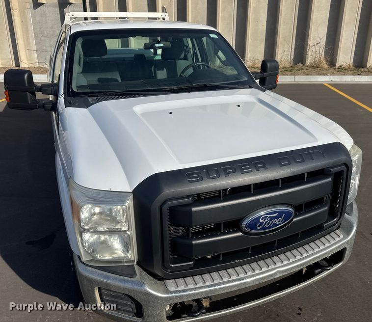image for item ET1565 2014 Ford F250 Super Duty XL Ext. Cab pickup truck