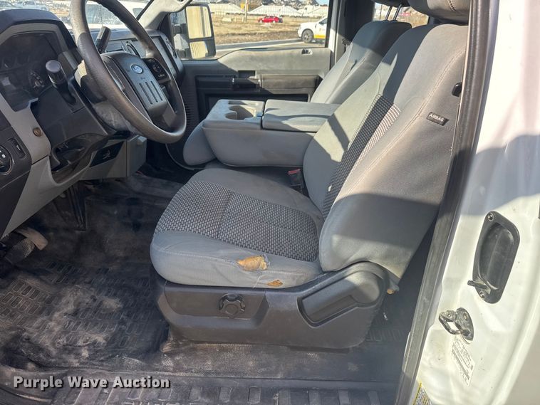 image for item ET1565 2014 Ford F250 Super Duty XL Ext. Cab pickup truck