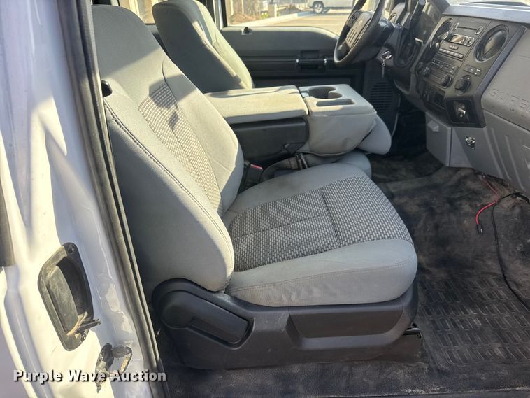 image for item ET1565 2014 Ford F250 Super Duty XL Ext. Cab pickup truck