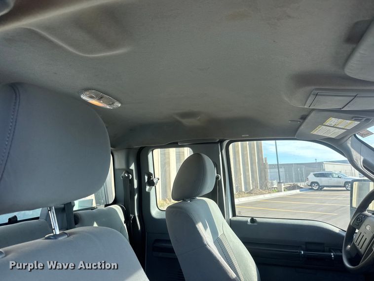 image for item ET1565 2014 Ford F250 Super Duty XL Ext. Cab pickup truck