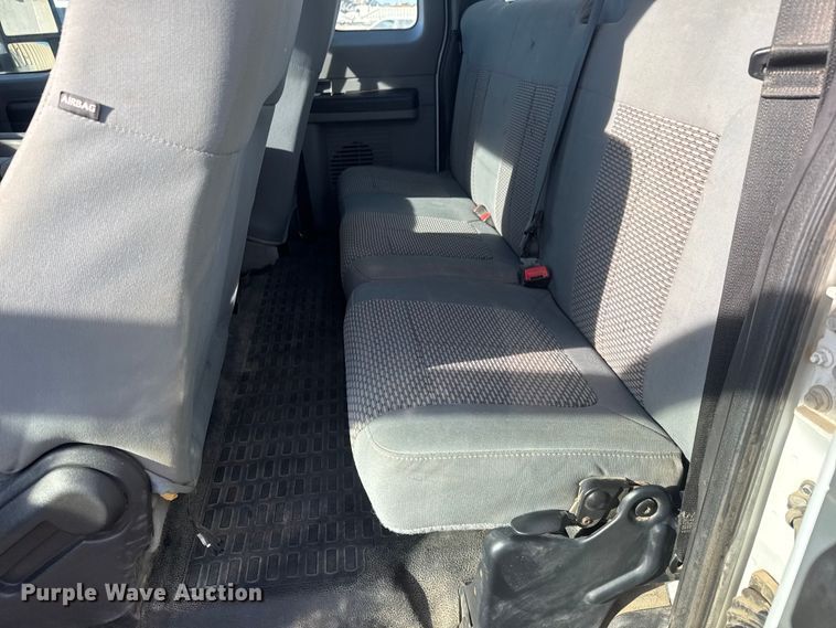 image for item ET1565 2014 Ford F250 Super Duty XL Ext. Cab pickup truck