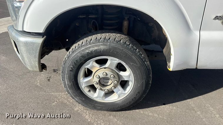 image for item ET1565 2014 Ford F250 Super Duty XL Ext. Cab pickup truck