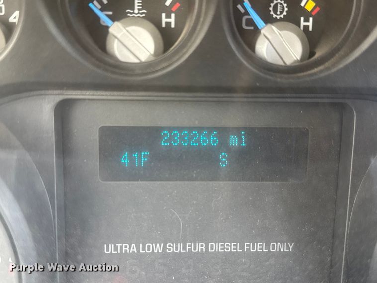 image for item ET1565 2014 Ford F250 Super Duty XL Ext. Cab pickup truck