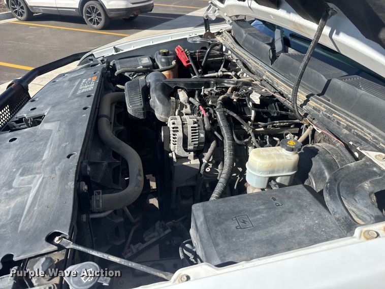 image for item ET1566 2012 Chevrolet Silverado 1500 flatbed pickup truck