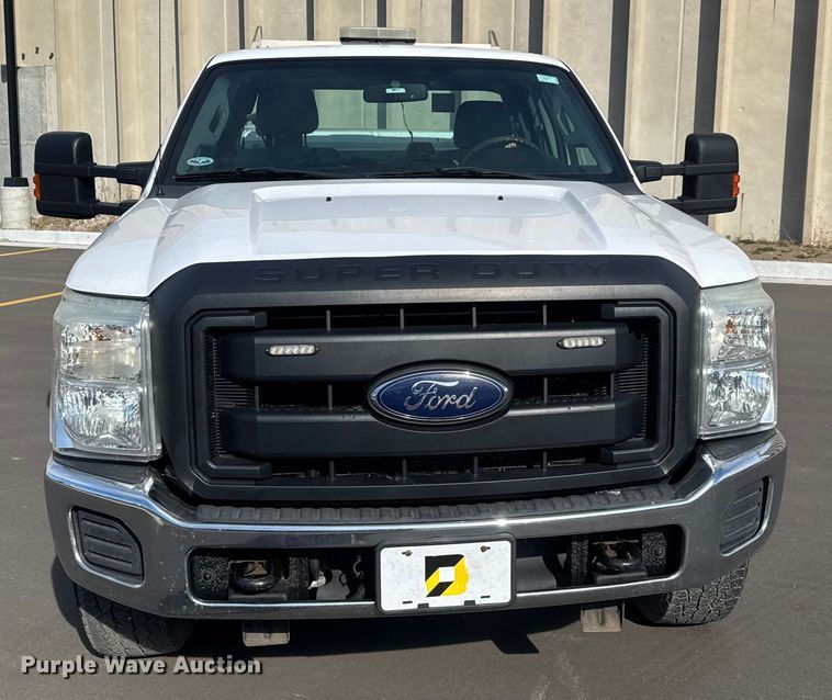 image for item ET1567 2016 Ford F250 Ext. Cab pickup truck