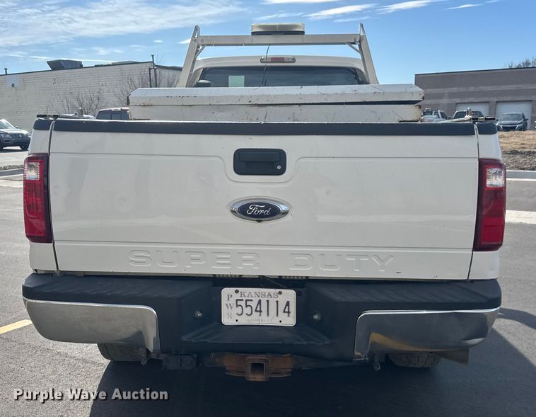 image for item ET1567 2016 Ford F250 Ext. Cab pickup truck