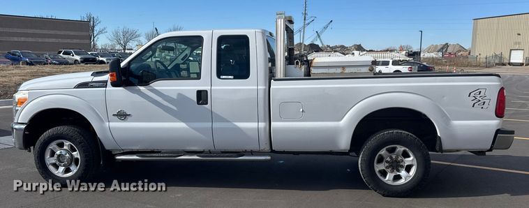 image for item ET1567 2016 Ford F250 Ext. Cab pickup truck
