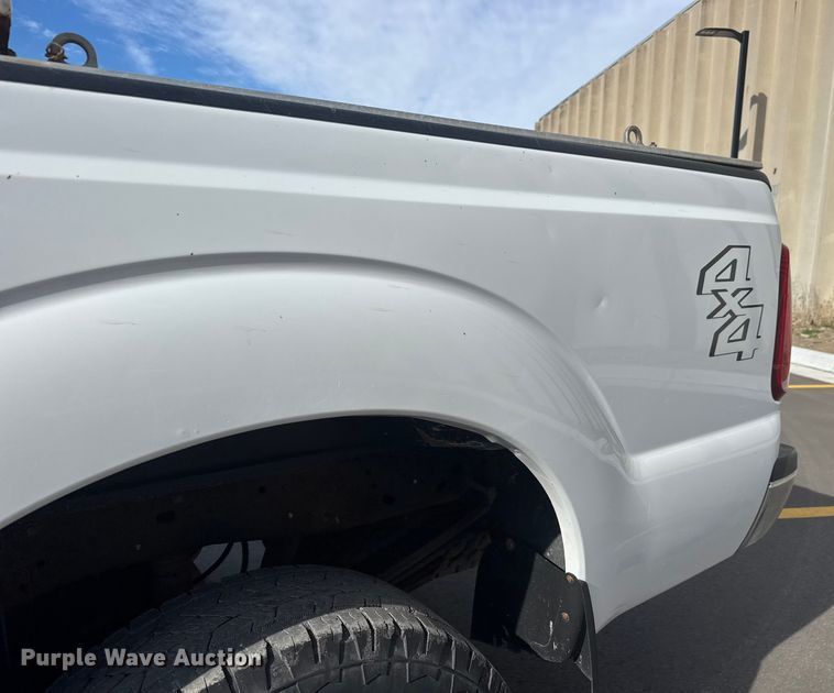 image for item ET1567 2016 Ford F250 Ext. Cab pickup truck