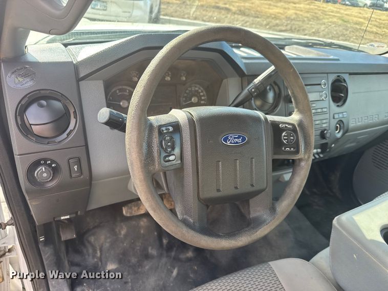 image for item ET1567 2016 Ford F250 Ext. Cab pickup truck