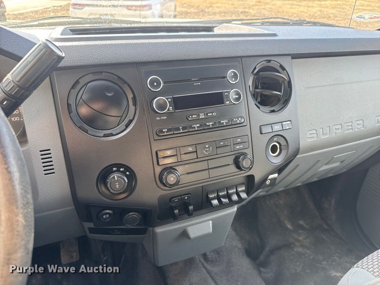 image for item ET1567 2016 Ford F250 Ext. Cab pickup truck