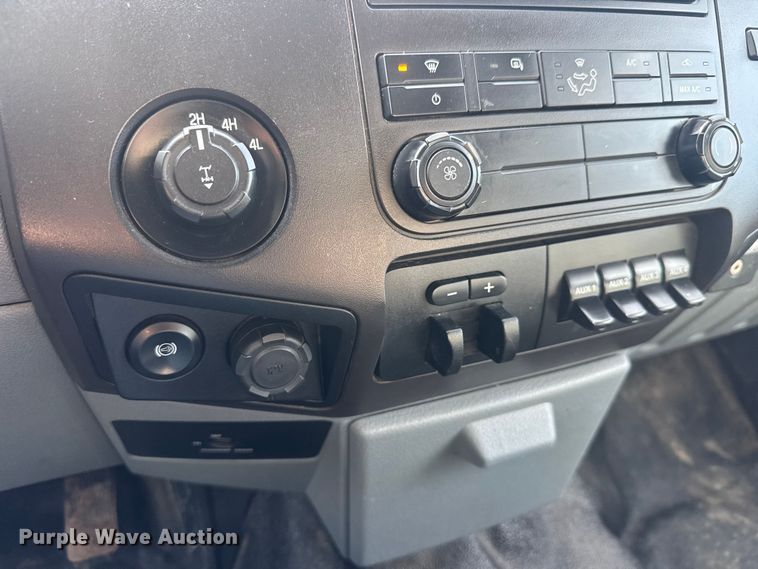 image for item ET1567 2016 Ford F250 Ext. Cab pickup truck