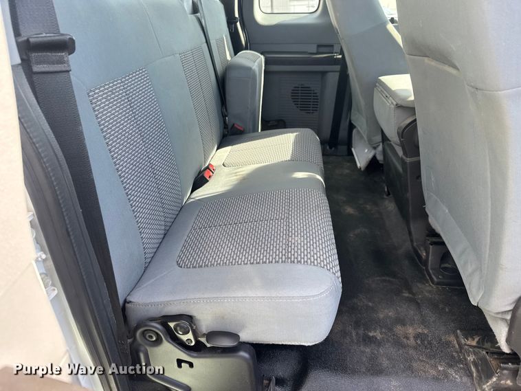 image for item ET1567 2016 Ford F250 Ext. Cab pickup truck