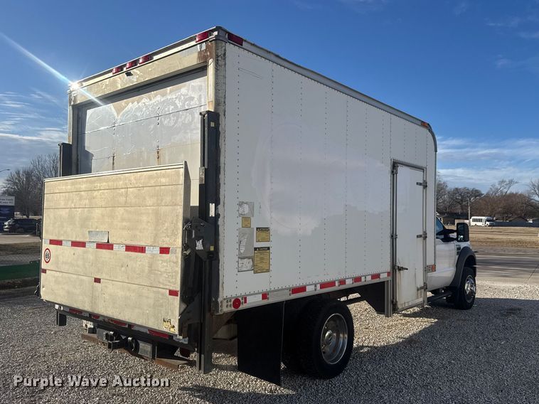 image for item ET1573 2009 Ford F550 box truck