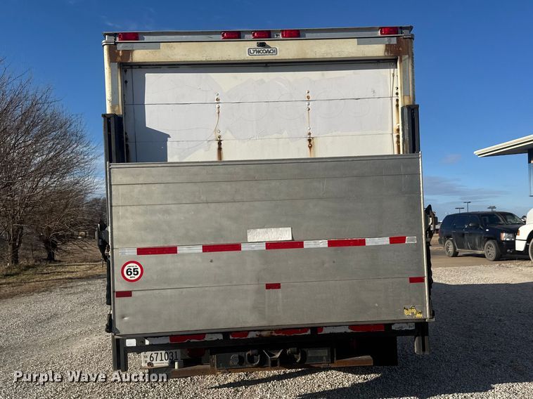 image for item ET1573 2009 Ford F550 box truck