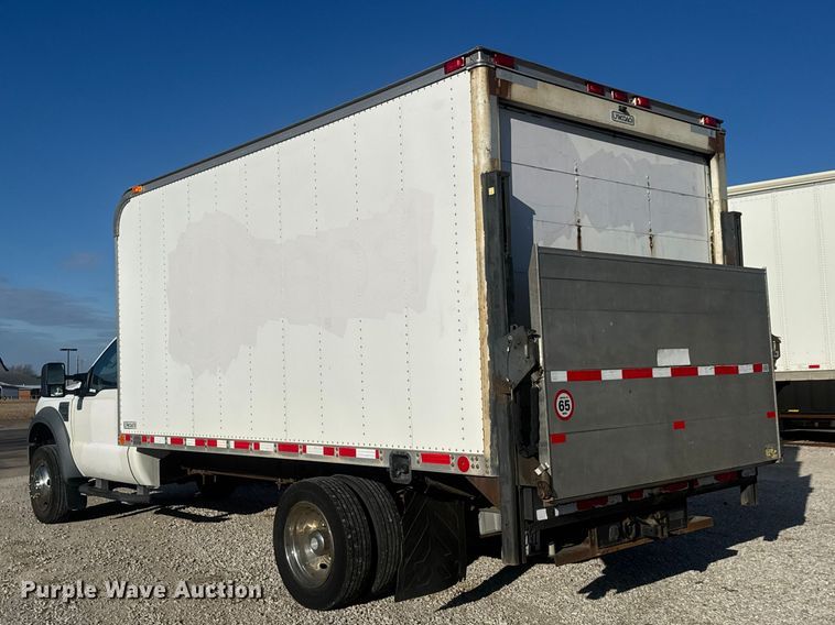 image for item ET1573 2009 Ford F550 box truck