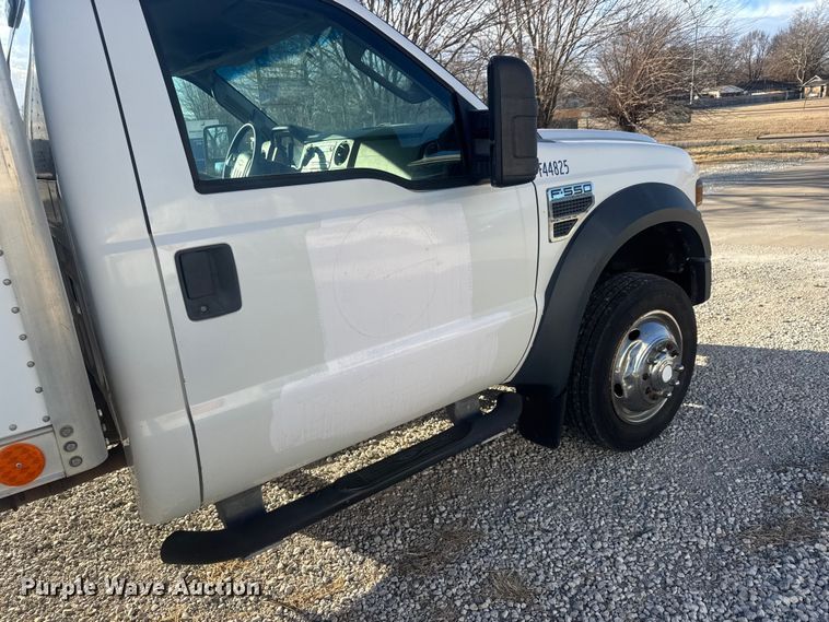 image for item ET1573 2009 Ford F550 box truck