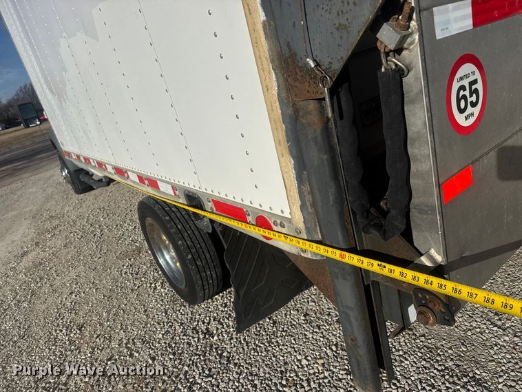 image for item ET1573 2009 Ford F550 box truck