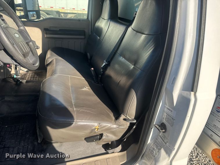 image for item ET1573 2009 Ford F550 box truck