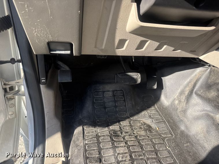 image for item ET1573 2009 Ford F550 box truck