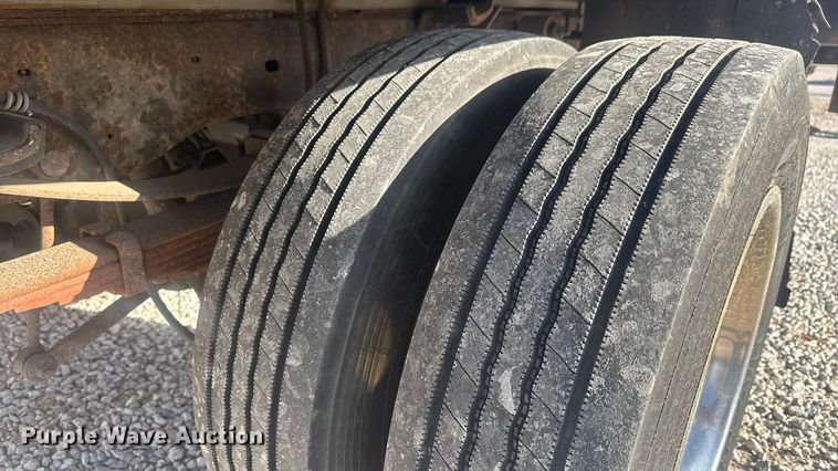 image for item ET1573 2009 Ford F550 box truck