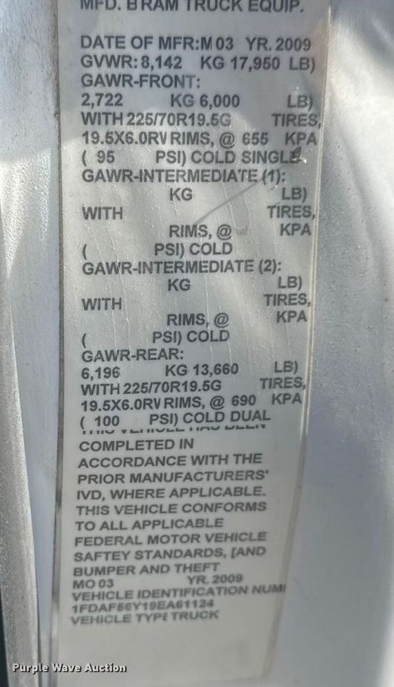 image for item ET1573 2009 Ford F550 box truck