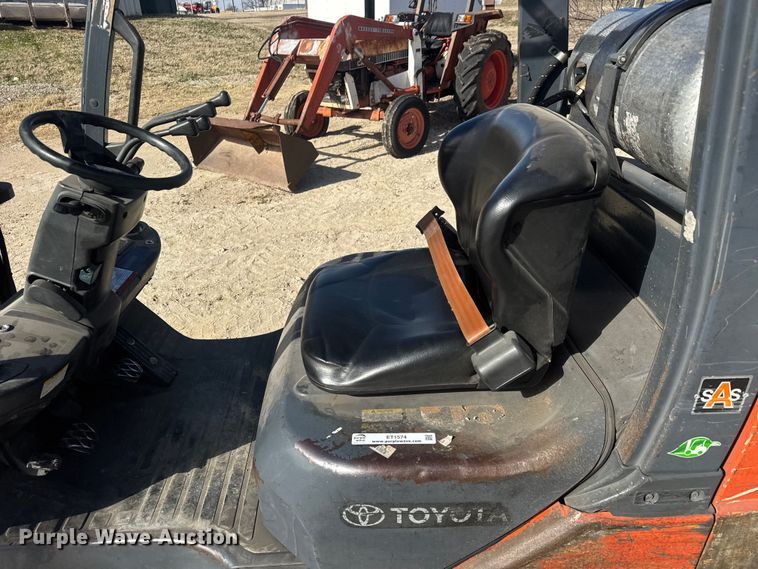 image for item ET1574 Toyota 8FGCU20 forklift