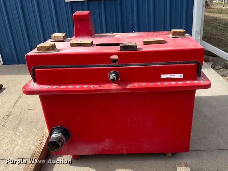 image for item ET1588 (2) water tanks