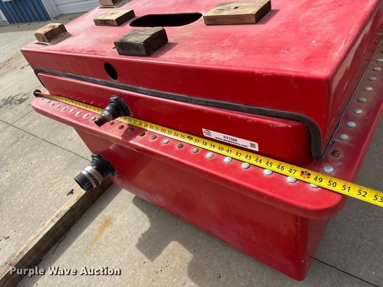 image for item ET1588 (2) water tanks