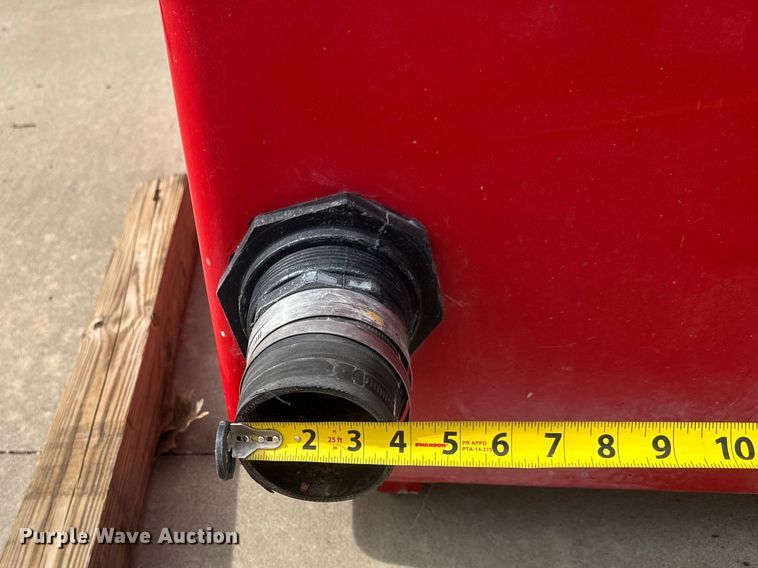 image for item ET1588 (2) water tanks