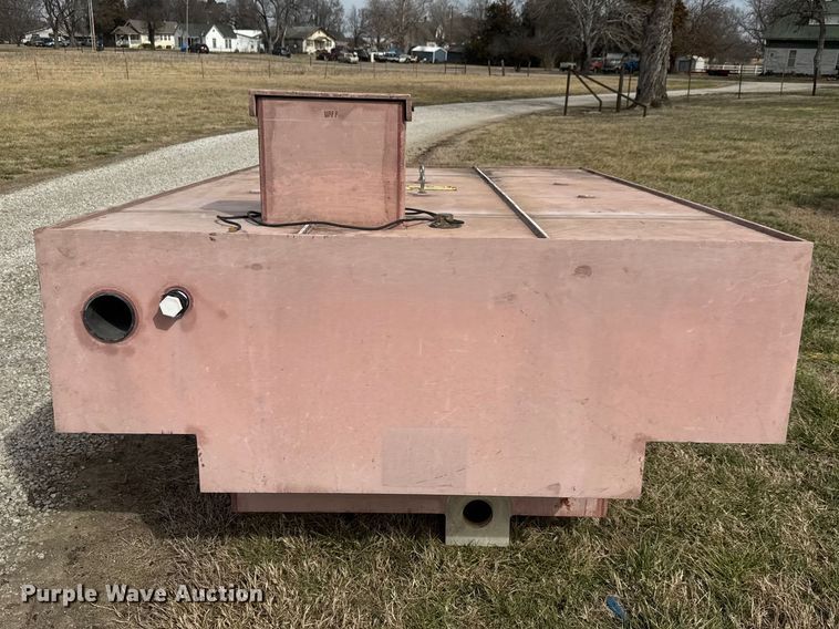 image for item ET1588 (2) water tanks