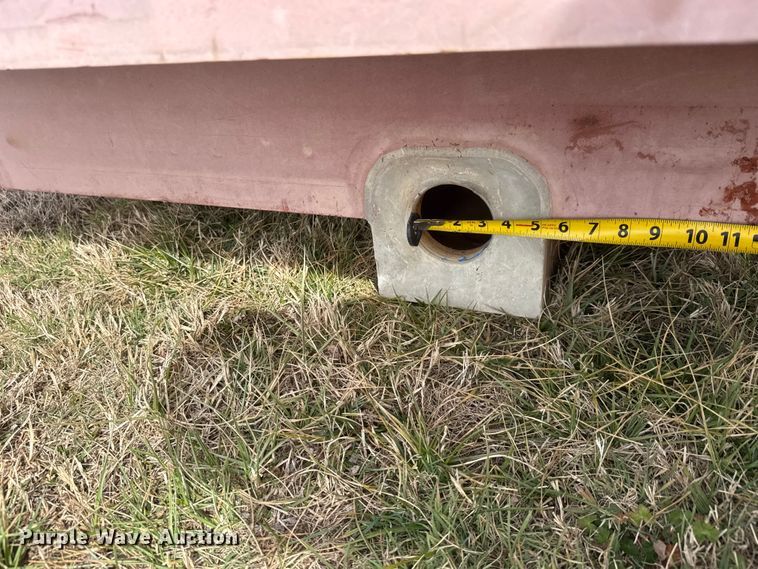 image for item ET1588 (2) water tanks