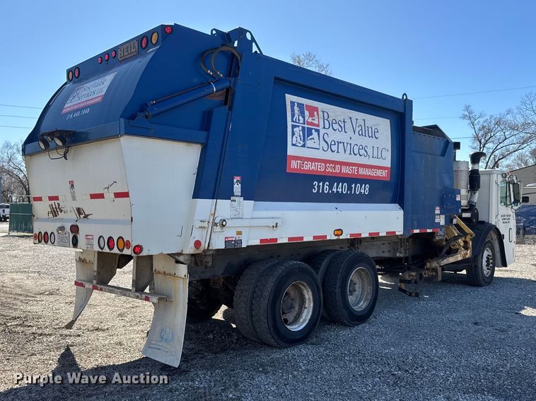 image for item ET1608 2013 Mack LE603 refuse truck
