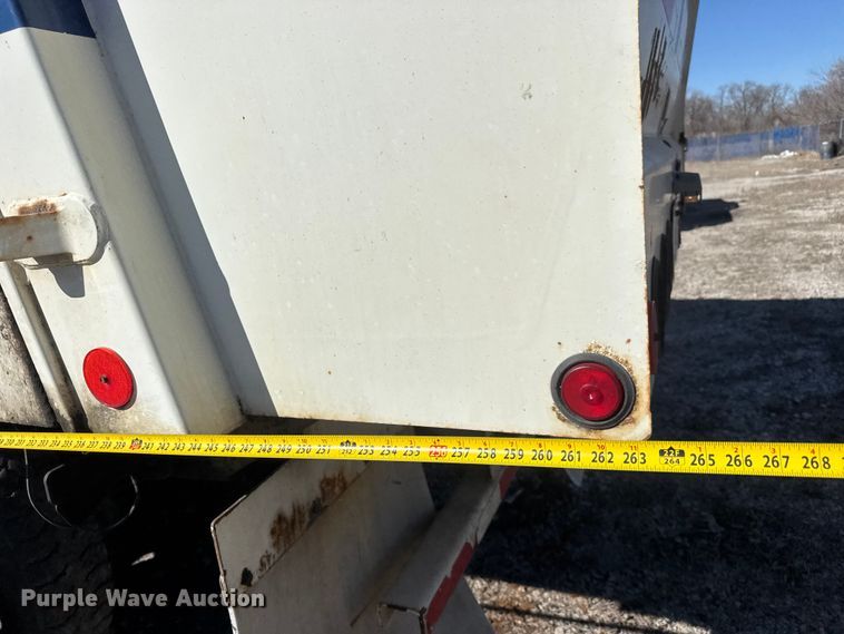 image for item ET1608 2013 Mack LE603 refuse truck