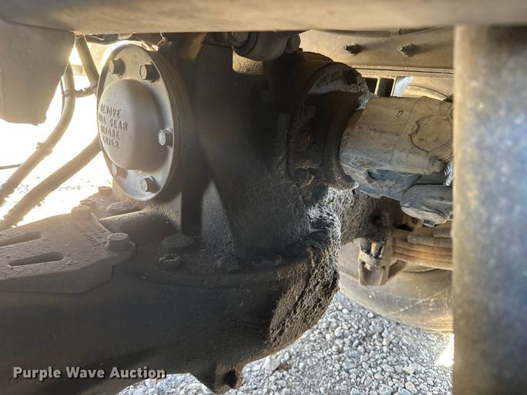 image for item ET1608 2013 Mack LE603 refuse truck