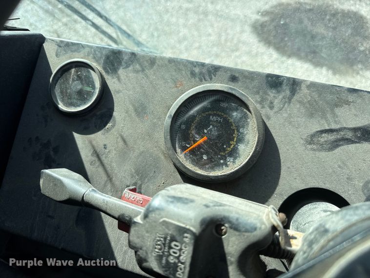 image for item ET1608 2013 Mack LE603 refuse truck