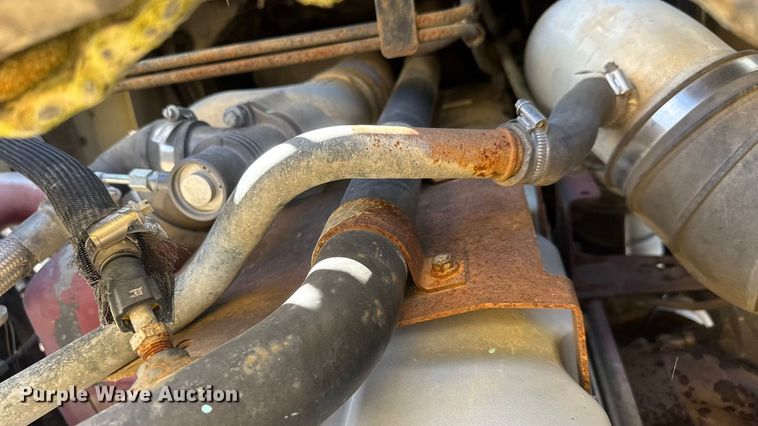 image for item ET1608 2013 Mack LE603 refuse truck