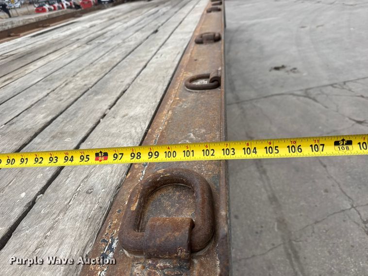 image for item ET1636 2009 Freightliner Business Class M2 rollback truck