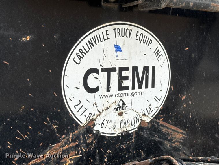 image for item ET1636 2009 Freightliner Business Class M2 rollback truck