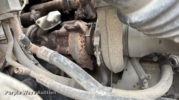 image for item ET1636 2009 Freightliner Business Class M2 rollback truck