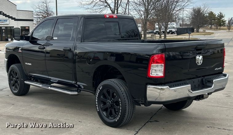 image for item ET6995 2022 RAM 2500 Crew Cab pickup truck