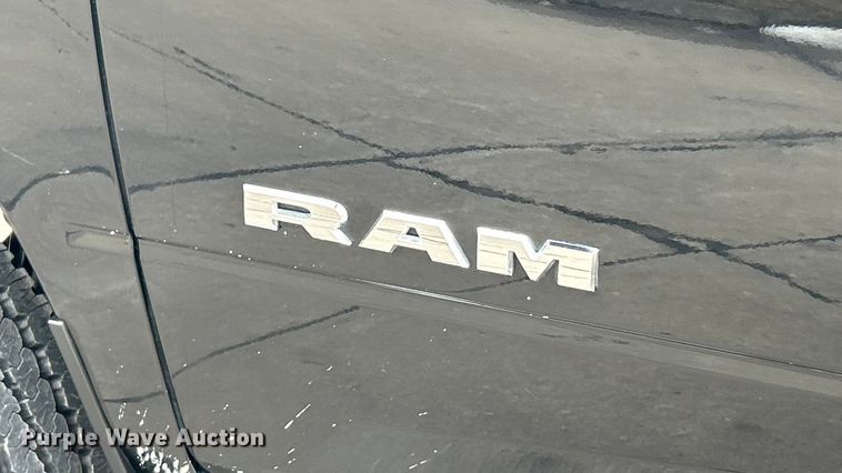 image for item ET6995 2022 RAM 2500 Crew Cab pickup truck