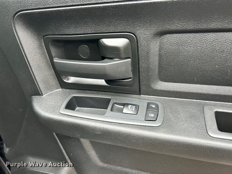 image for item ET6995 2022 RAM 2500 Crew Cab pickup truck