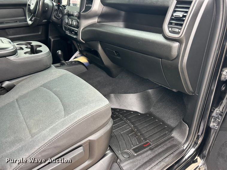 image for item ET6995 2022 RAM 2500 Crew Cab pickup truck