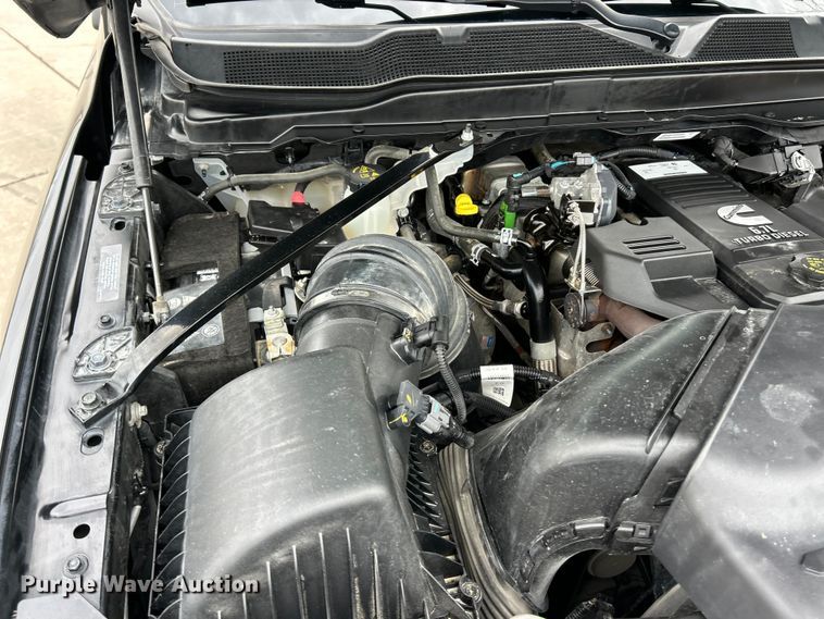 image for item ET6995 2022 RAM 2500 Crew Cab pickup truck