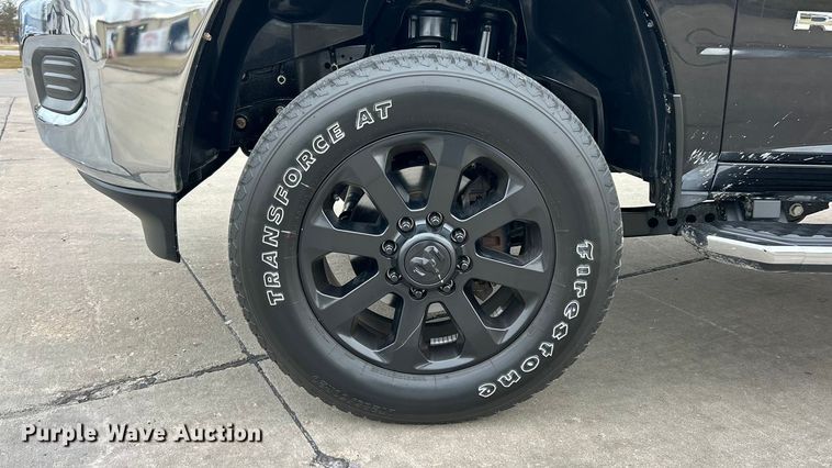 image for item ET6995 2022 RAM 2500 Crew Cab pickup truck