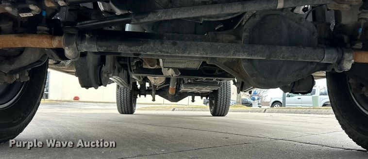 image for item ET6996 2022 Ford F250 Super Duty Crew Cab pickup truck