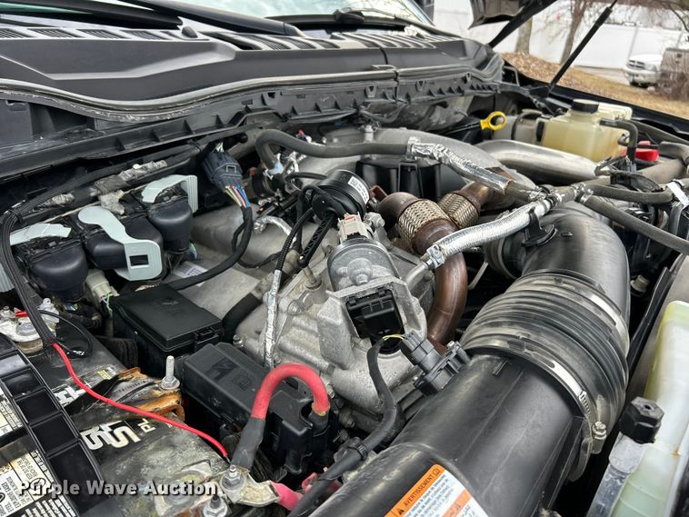 image for item ET6996 2022 Ford F250 Super Duty Crew Cab pickup truck